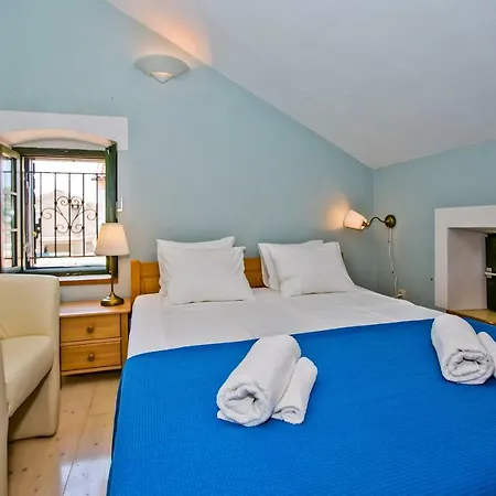 Daire Central Charming Stone House