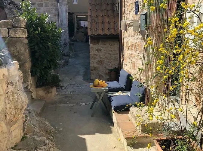 Charming Stone House *